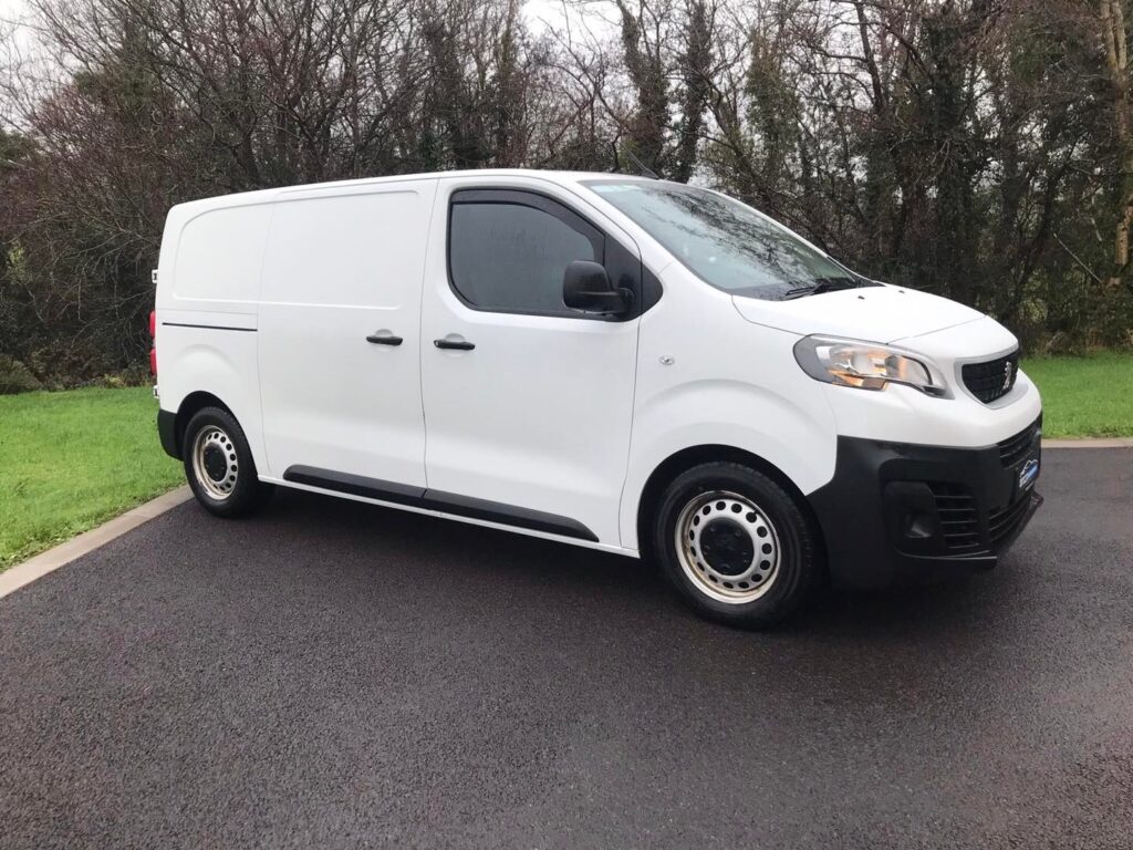 2018 (182) Peugeot Expert Professional 1.6 BLUE HDI