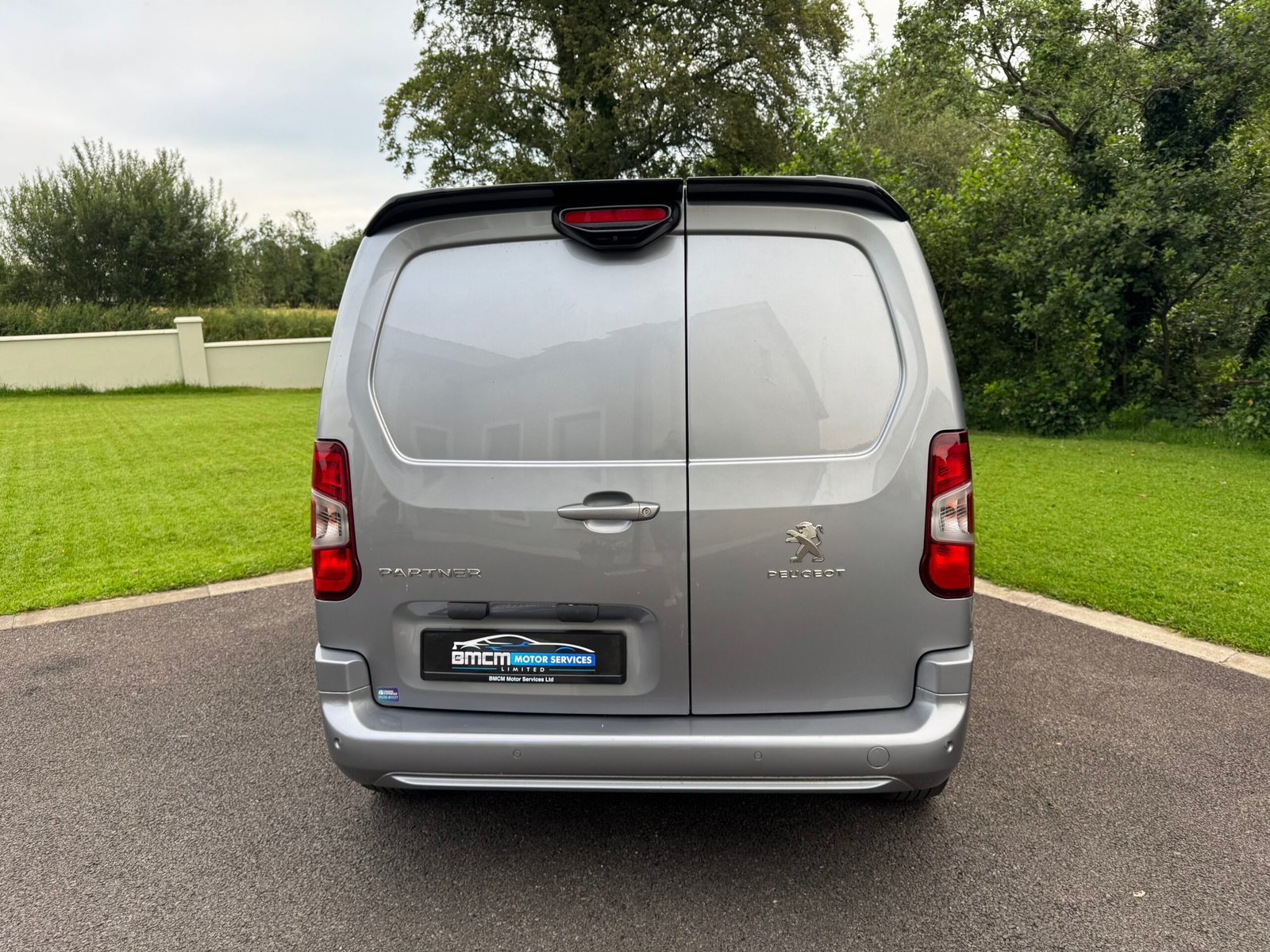 2019 (192) Peugeot Partner Professional - Image 9