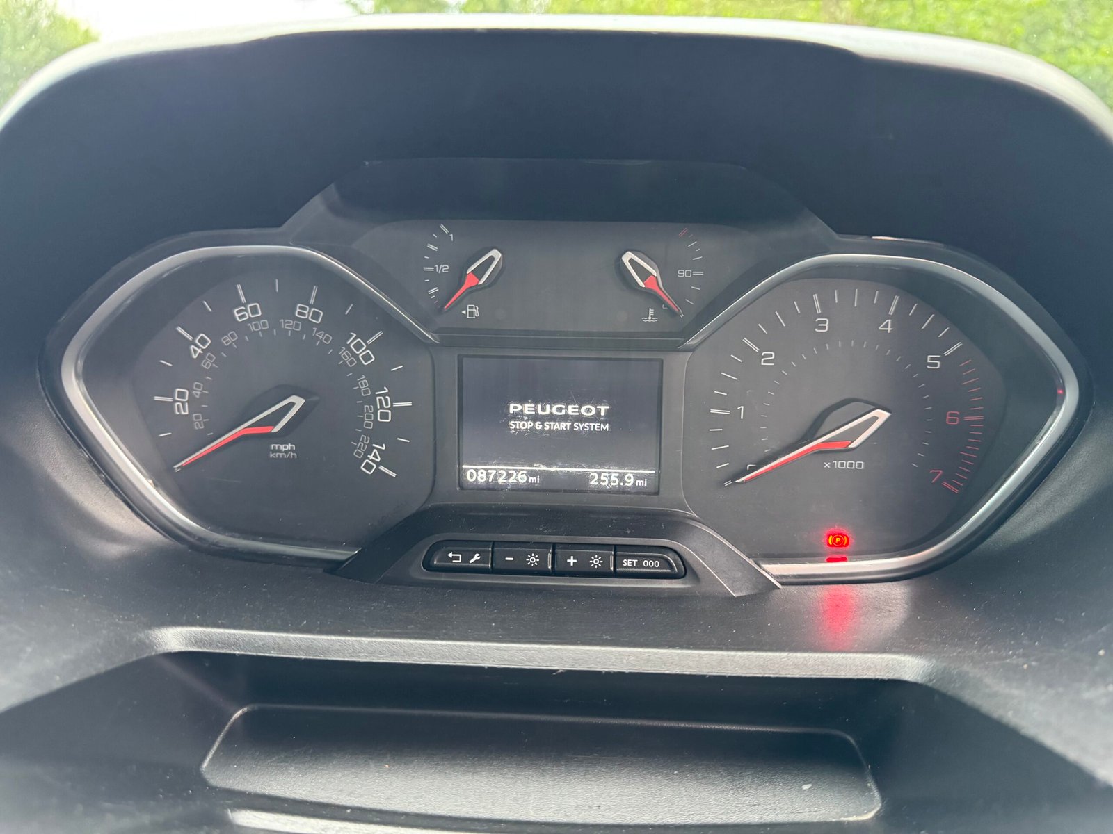 2019 (192) Peugeot Partner Professional - Image 16