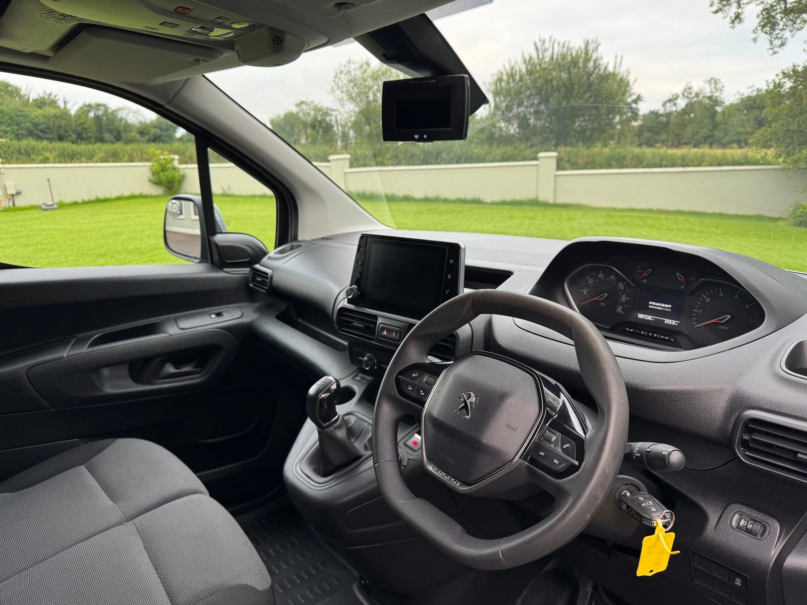 2019 (192) Peugeot Partner Professional - Image 17